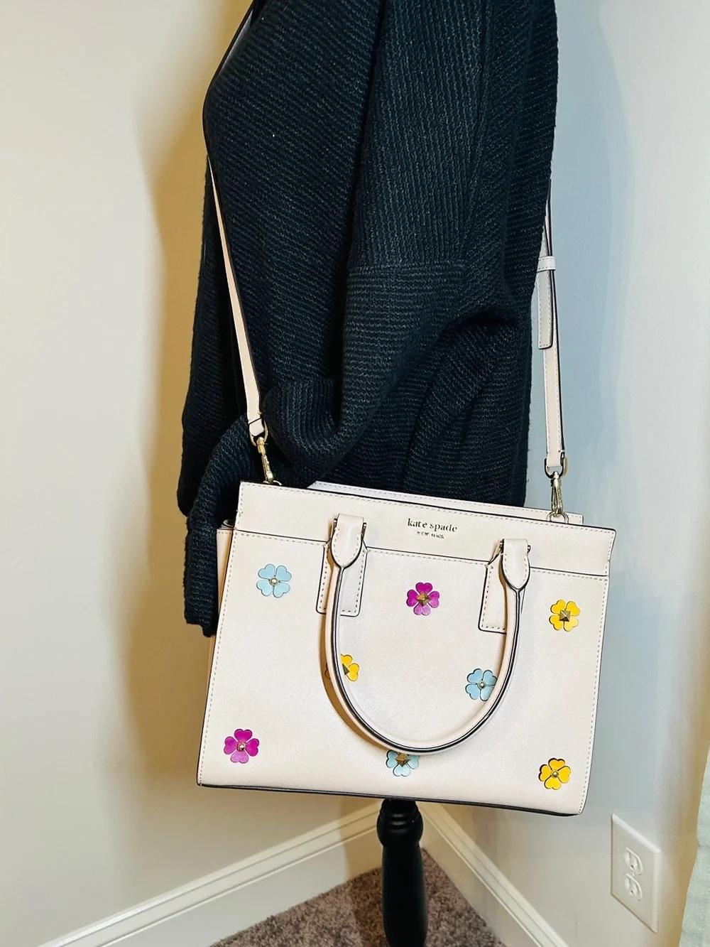 Kate Spade Cameron Spade Flower Applique Medium Satchel - Warm Beige Like New